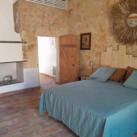 Le Mas Neuf 30129 Guest house