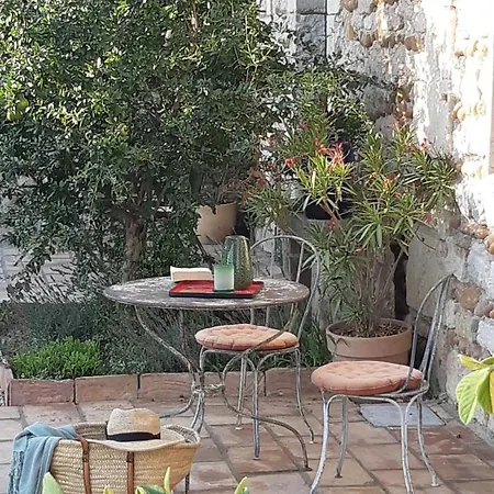 Hotel Le Mas Neuf 30129